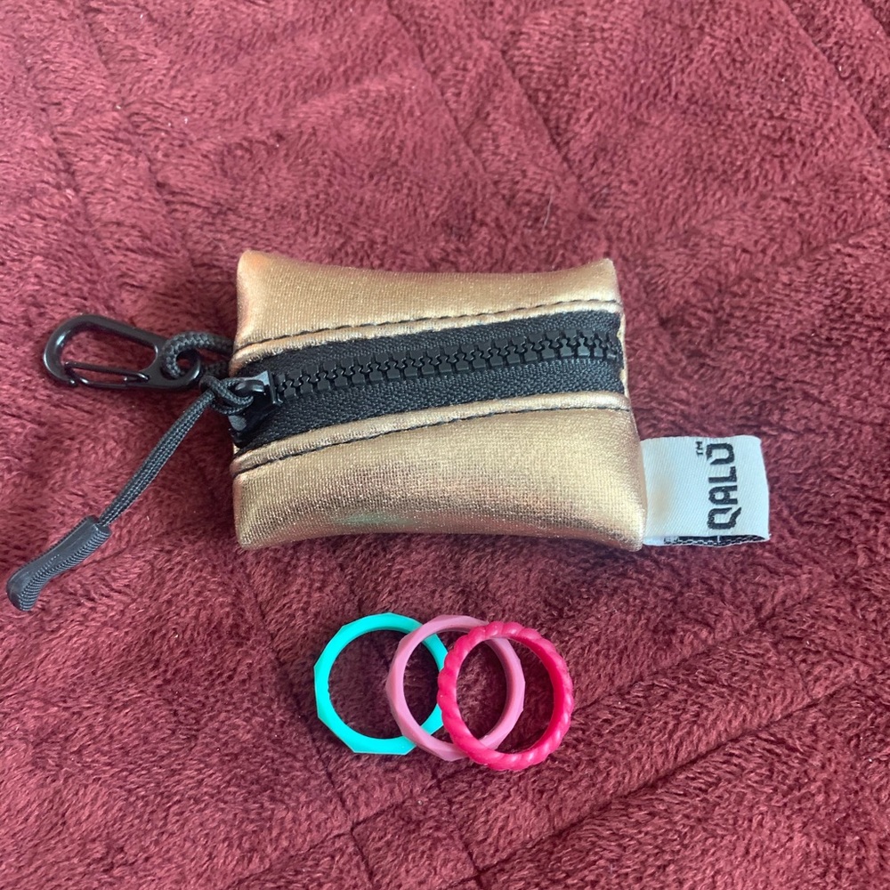 Qalo silicone rings